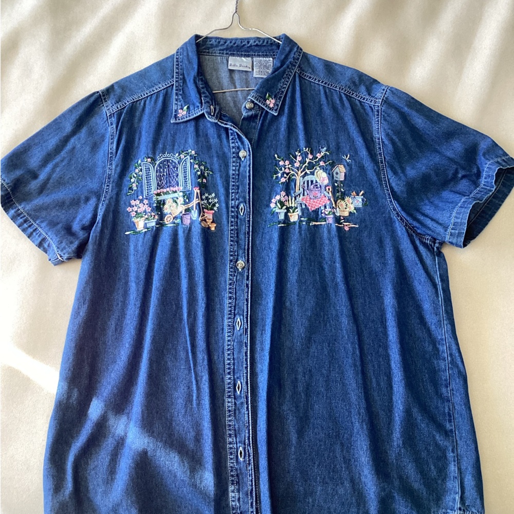 Denim top with design
